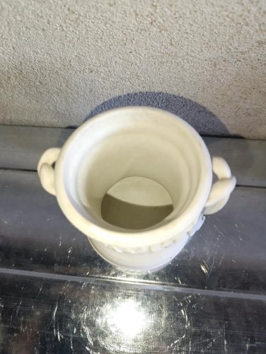 beau pot en porcelaine de saxe? style meissen en bon etat