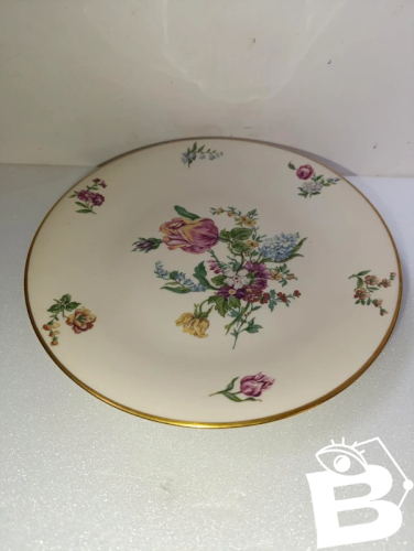 beau repose plat en porcelaine de limoges manufacture UML france en bon etat