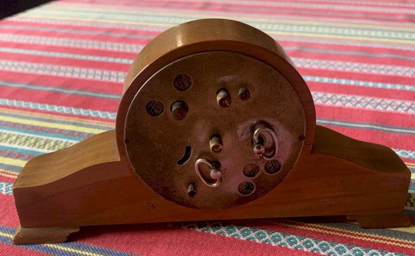 Beau réveil pendulette mécanique en bois Junghans Germany  1930's