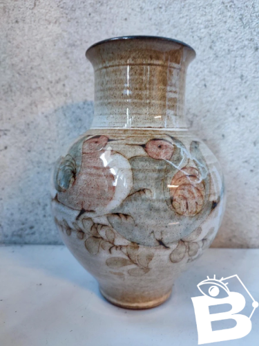 beau vase a decor doiseau dans le gout typique des productions de michel bailly en bon etat