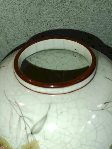 beau vase  a decor floral style japonisant 2eme partie du 20eme en bon etat