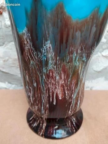 Beau vase dans le gout des gres du morvan en bon etat