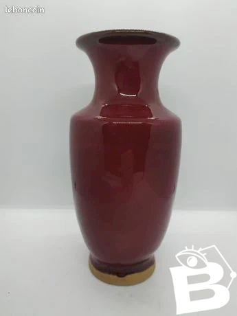 Beau vase en céramique asiatique depoque à définir en bon etat