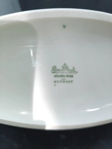 beau vase en porcelaine signé  Rosenthal Studio Linie en bon etat