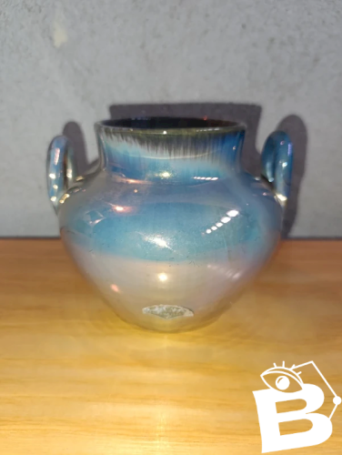 beau vase irise en gres signé Rambervilliers en bon etat