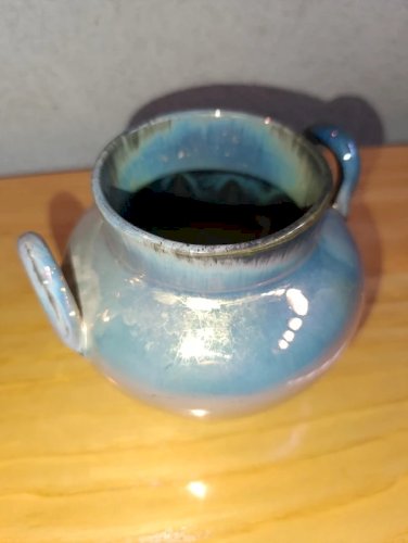 beau vase irise en gres signé Rambervilliers en bon etat