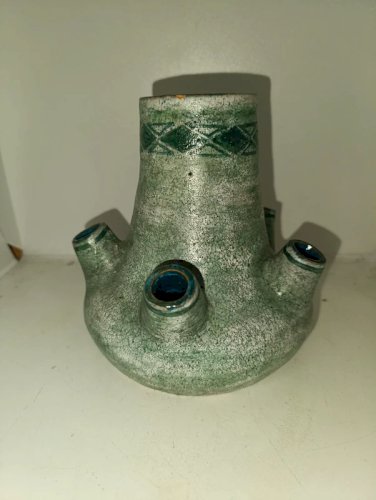 beau vase pique fleur en gres à decor geometrique en bon etat