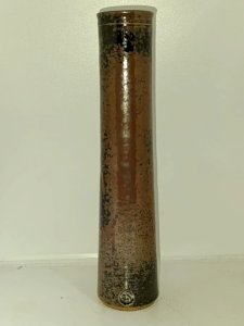 beautiful cylindrical vase in stoneware signed with a stamp and under the foot to be determined