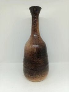 beautiful vase signed Jean Marais in good condition