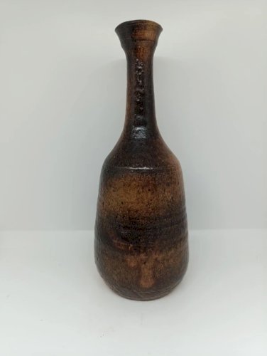 beau vase signé Jean Marais en bon etat