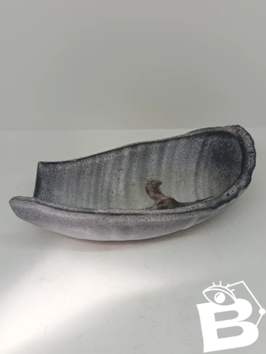 beau vide poche a deco rupestre signé Yurtsua (jean austruy) en bon etat
