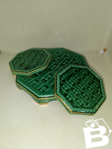 bel ensemble dessous de plat et dessous bouteille digoin art deco en bon etat