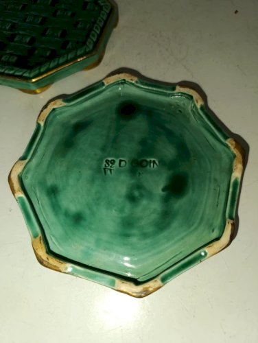 bel ensemble dessous de plat et dessous bouteille digoin art deco en bon etat