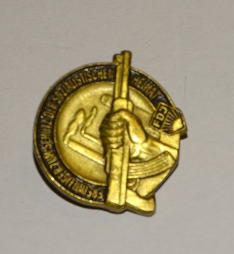 -BEL INSIGNE FDJ ALLEMAND RDA COLLECTION VITIRINE MILITARIA  JEUNESSE      D