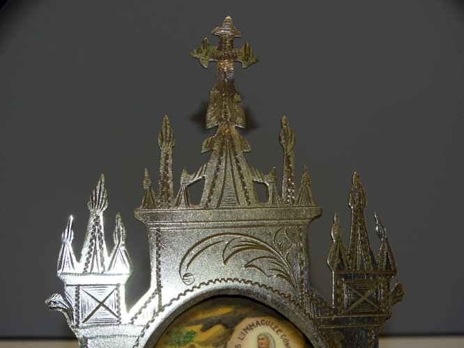-BEL ORATOIRE de VOYAGE LAITON Argenté PLAQUE SOUVENIR de LOURDES 25/3/1858   D