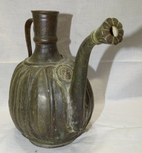 - BEAUTIFUL DECAN INDIA JUG HIGH ERA 17th/18th HEAD OF LION MASQUERON D