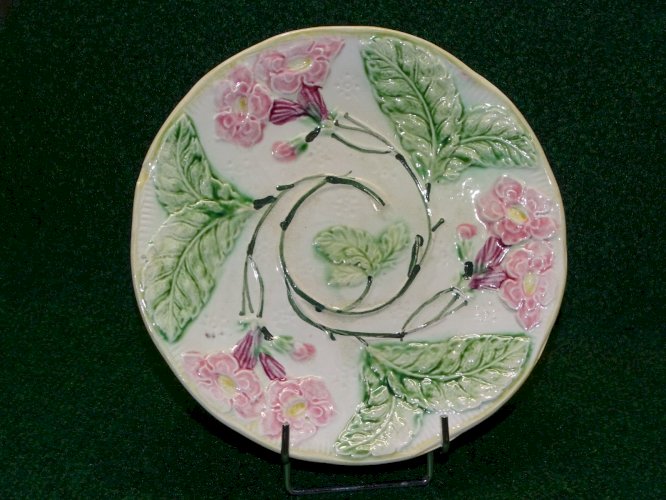 -BELLE ANCIENNE ASSIETTE BARBOTINE FLEURS ROSES & FEUILLES  COLLECTION déco    D