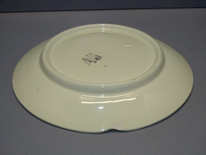 -BELLE ANCIENNE ASSIETTE BARBOTINE HB & Cie CHOISY LE ROI FRAISES COLLECTION   D