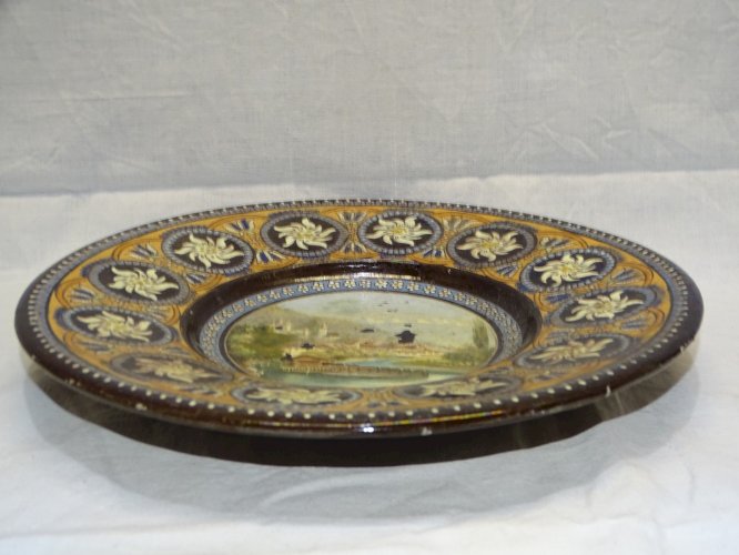 -BELLE ANCIENNE ASSIETTE CERAMIQUE de THOUNE THOUN MAJOLIQUE de TUN COLLECTION D