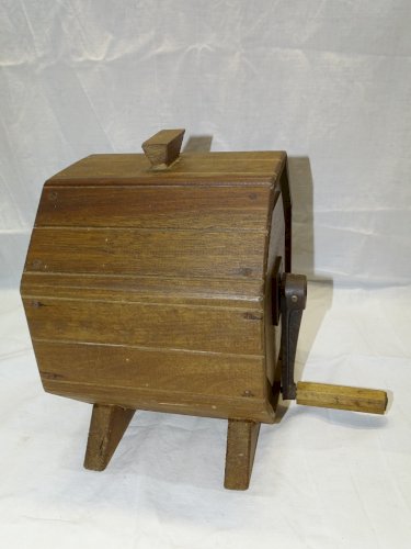 -BELLE ANCIENNE BARATTE A BEURRE en NOYER JAMAIS UTILISEE ART POPULAIRE    D