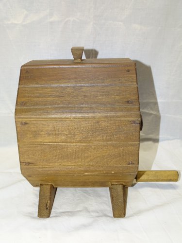-BELLE ANCIENNE BARATTE A BEURRE en NOYER JAMAIS UTILISEE ART POPULAIRE    D