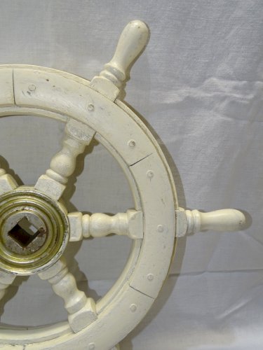 -BELLE ANCIENNE BARRE ROUE DE BATEAU BOIS PEINT BLANC CENTRE LAITON déco   D
