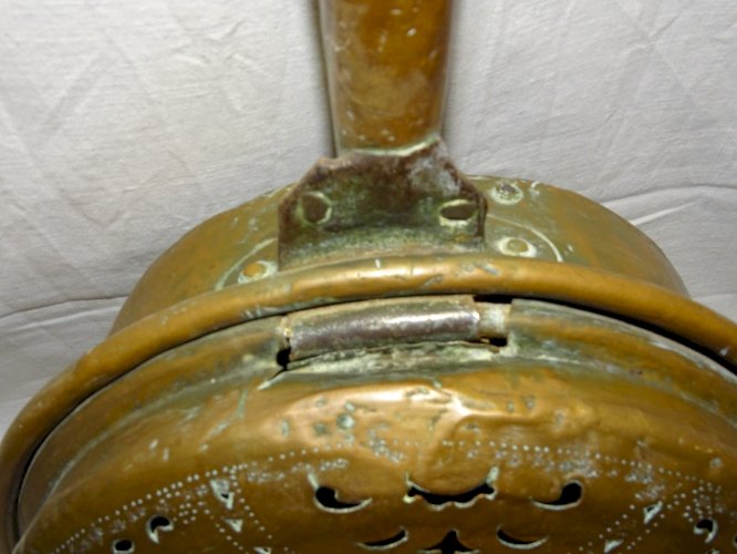 -BELLE ANCIENNE BASSINOIRE CHAUFFE LIT CUIVRE POIGNEE BOIS COLLECTION DECO    D