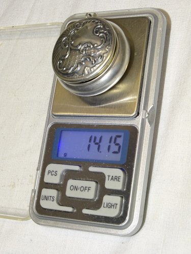 -BELLE ANCIENNE BOITE A PILULES EN ARGENT  Poinçons 800e 1 Croissant de Lune  D