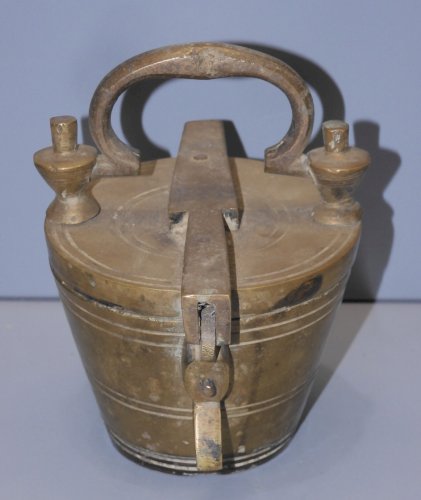 -BELLE ANCIENNE BOITE POIDS GODETS / CHARLEMAGNE BRONZE ou LAITON XXe VITRINE  D