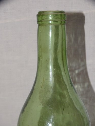 - BELLE ANCIENNE BOUTEILLE VERRE SOUFFLE CUL RENTRANT (ou piqué) FIN XIXe 1900 D