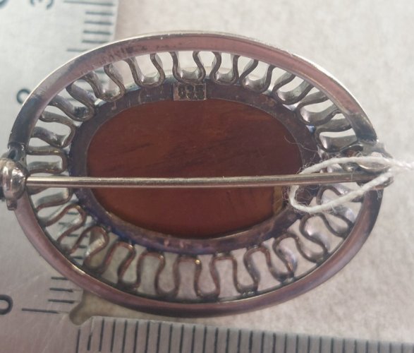 Belle ancienne broche, décor pierre, en argent