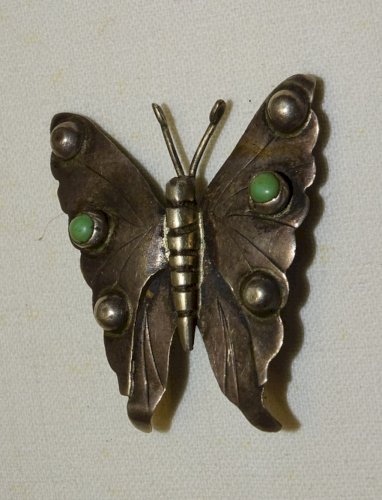- BELLE ANCIENNE BROCHE PAPILLON EN ARGENT STERLING 925 2 PIERRES VERTES   D