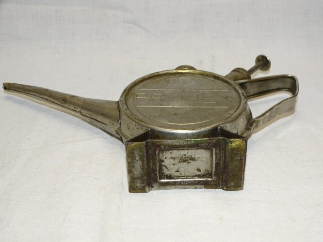 -BELLE ANCIENNE BURETTE AUTOMOBILE MARQUE PROJEX COLLECTION OUTIL ANCIEN VHC