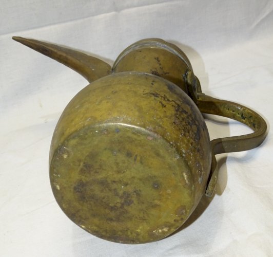 -BELLE ANCIENNE CAFETIERE VERSEUSE DALLAH CAFETIERE BEDOUINE PICHET OTTOMAN    D