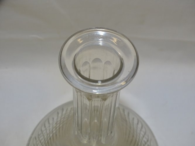 -BELLE ANCIENNE CARAFE CRISTAL BACCARAT Modèle NANCY avec son BOUCHON au N°   D