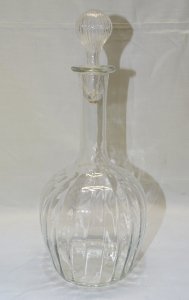 BEAUTIFUL OLD CARAFE in BLOWN GLASS with its decorative TABLE DISPLAY STOPPER