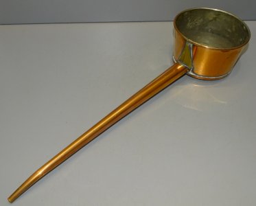 - BEAUTIFUL OLD WATERING CAN IN COPPER DECORATION COLLECTION D