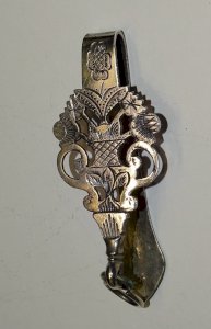 -BELLE ANCIENNE CHATELAINE ARGENT poinçon Minerve 800e ORFEVRE P 1 fleur L   D