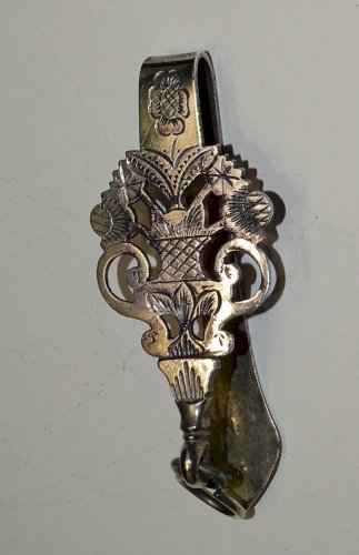 -BELLE ANCIENNE CHATELAINE ARGENT poinçon Minerve 800e ORFEVRE P 1 fleur L   D