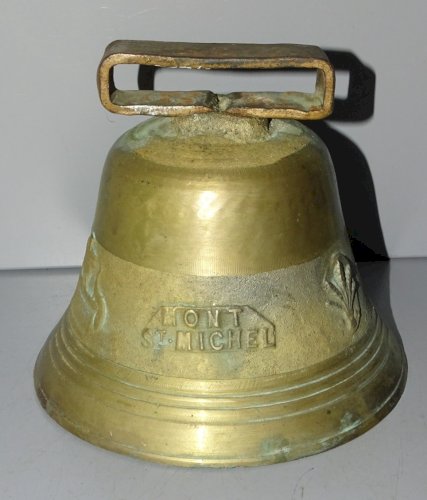 -BELLE ANCIENNE CLOCHE EN BRONZE MONT ST MICHEL COLLECTION CLARINE SONNAILLES  D