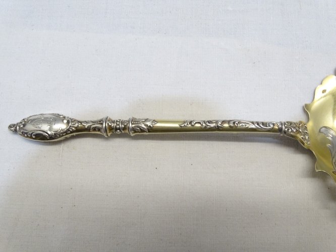 -BELLE ANCIENNE CUILLERE A FRAISES ARGENT poinçon MINERVE TITRE 2