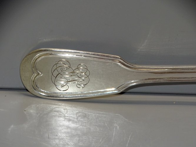-BELLE ANCIENNE CUILLERE ARGENT CHIFFREE Poinçons MINERVE et ORFEVRE   D