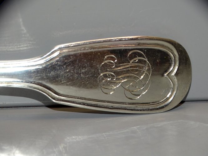 -BELLE ANCIENNE CUILLERE ARGENT CHIFFREE Poinçons MINERVE et ORFEVRE   D