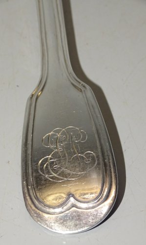-BELLE ANCIENNE CUILLERE ARGENT CHIFFREE Poinçons MINERVE et ORFEVRE   D