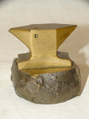 -BELLE ANCIENNE ENCLUME MINIATURE en BRONZE OBJET de MAITRISE COLLECTION   D