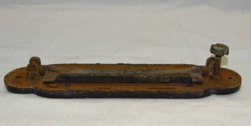 -BELLE ANCIENNE ENTREE BOITE AUX LETTRES EN FONTE DECO PORTE D'ENTREE    D