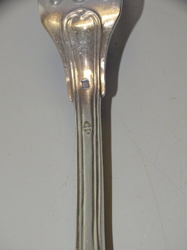 -BELLE ANCIENNE FOURCHETTE ARGENT CHIFFREE Poinçons MINERVE et ORFEVRE   D