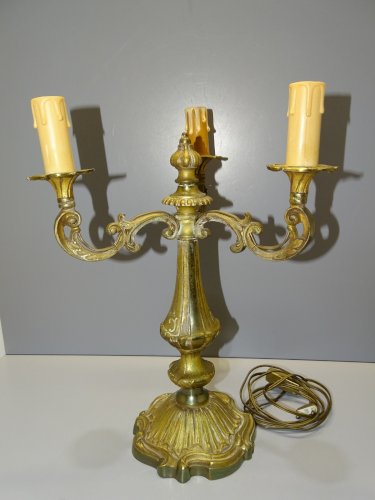 -BELLE ANCIENNE LAMPE A POSER en BRONZE 3 FEUX COLLECTION DECO LUMIERE   D