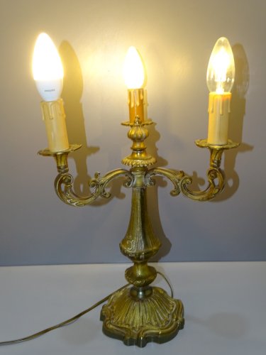 -BELLE ANCIENNE LAMPE A POSER en BRONZE 3 FEUX COLLECTION DECO LUMIERE   D