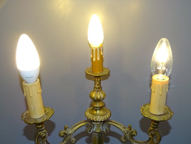 -BELLE ANCIENNE LAMPE A POSER en BRONZE 3 FEUX COLLECTION DECO LUMIERE   D